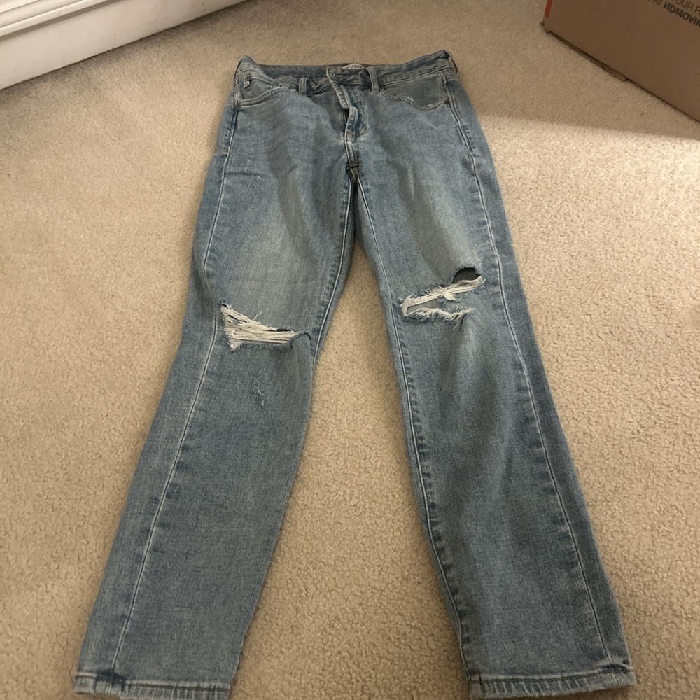 Trendy Ripped Light Blue Jeans